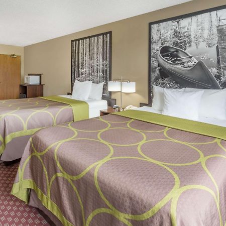 Super 8 By Wyndham Hebron Lowell Area Exterior photo